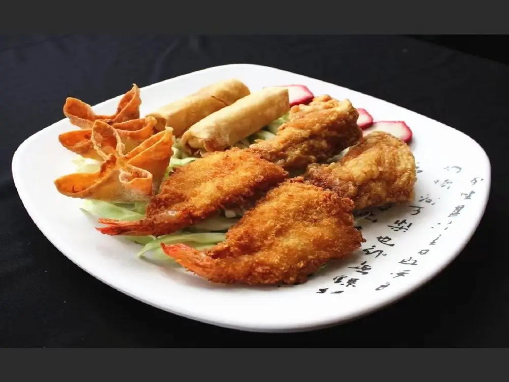 Fried shrimp & spring rolls platter at Peking Garden, a Chinese Restaurant in Sumner