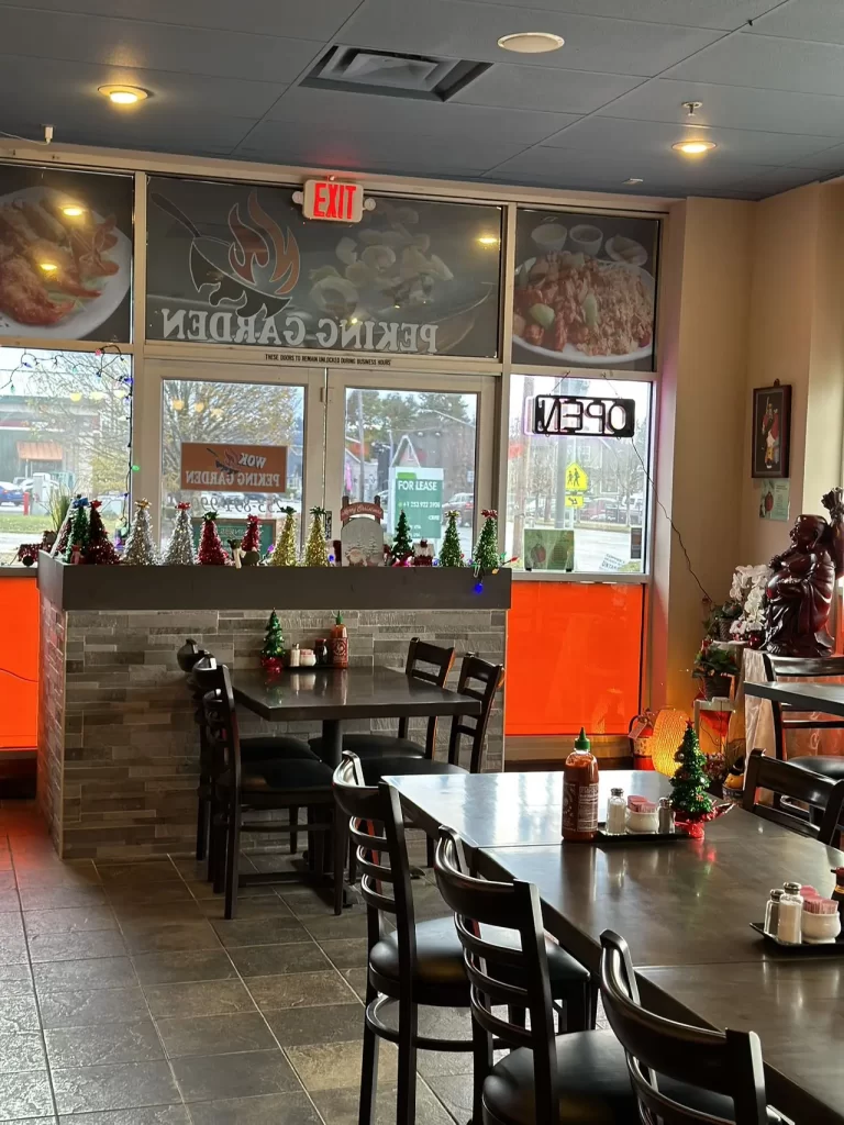 Indoor dining space overview at Peking Garden, a Chinese Restaurant in Sumner
